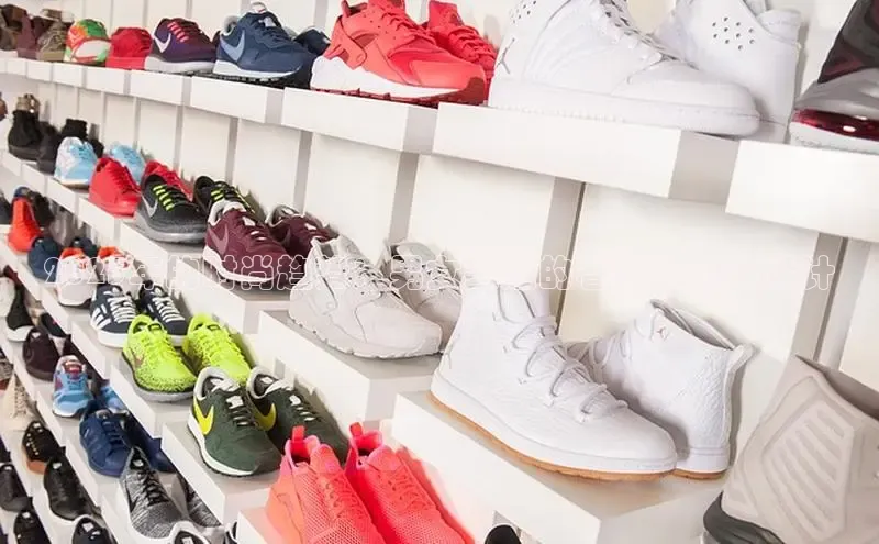 2025年的时尚趋势：男女共融的春天运动鞋设计